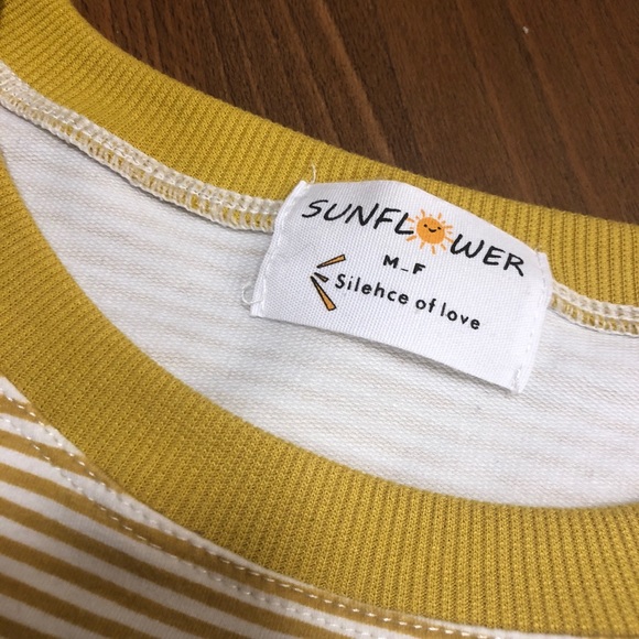 white a yellow long sleeve cropped top - Picture 6 of 6